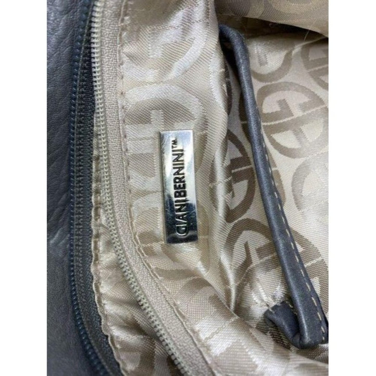 Giani Bernini Msrp Olive Green Leather Shoulder Ba