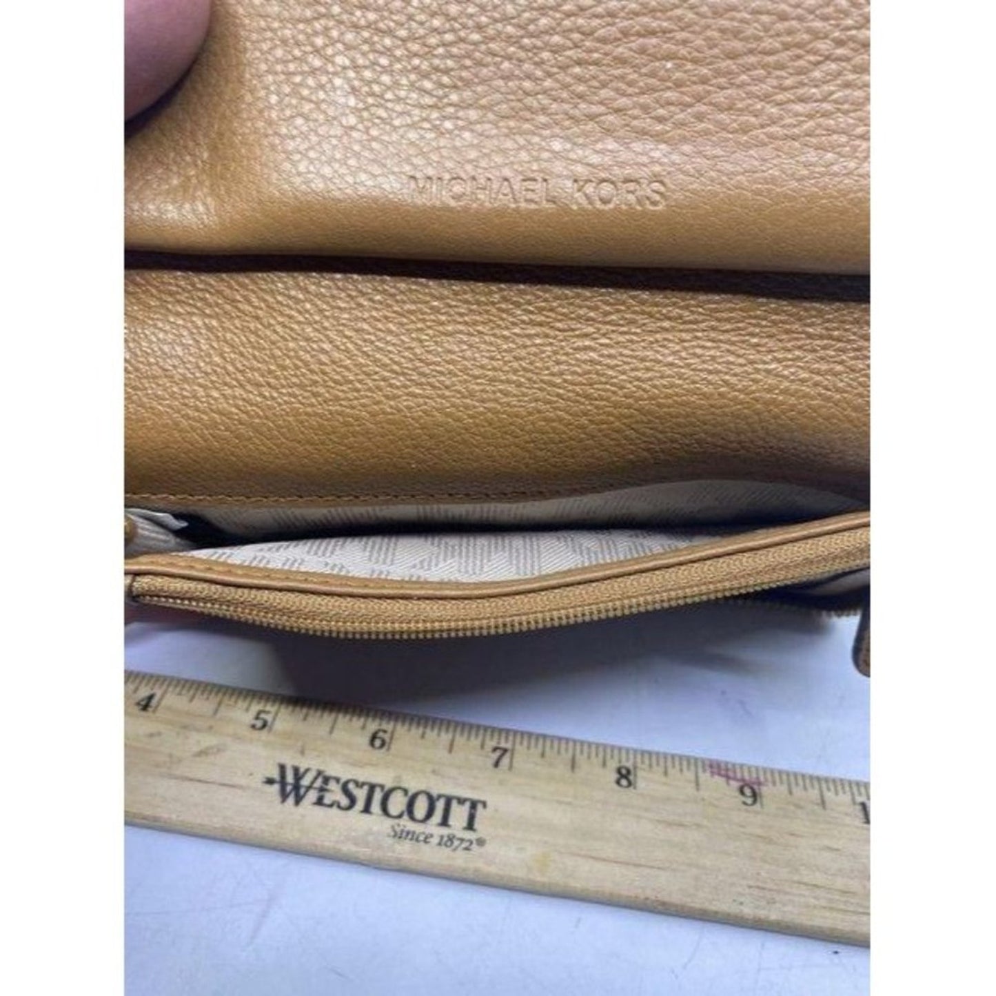 Michael Kors Soft Device Card Coin And Id Holder B