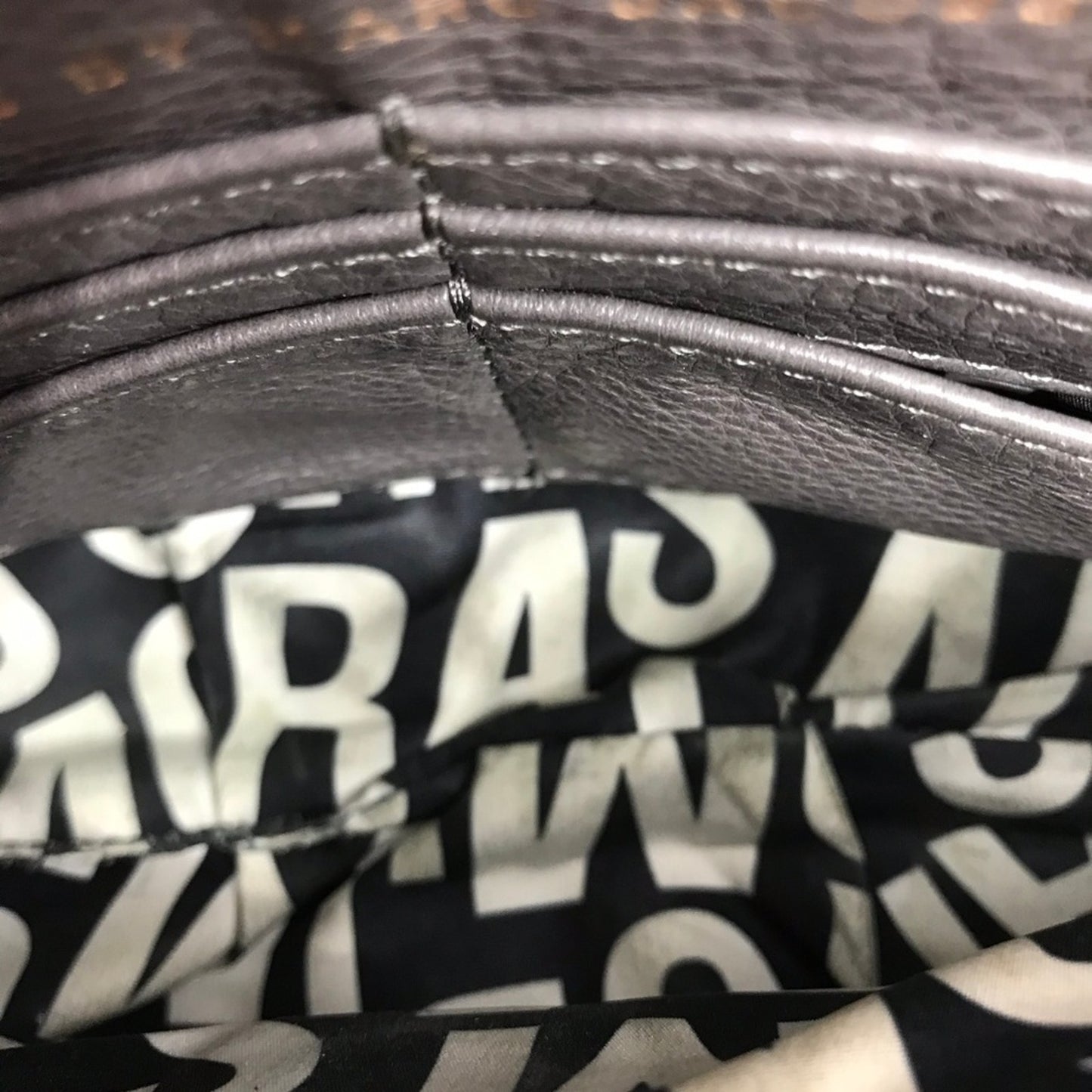 MARC JACOBS Pre-loved Gray Leather handbag