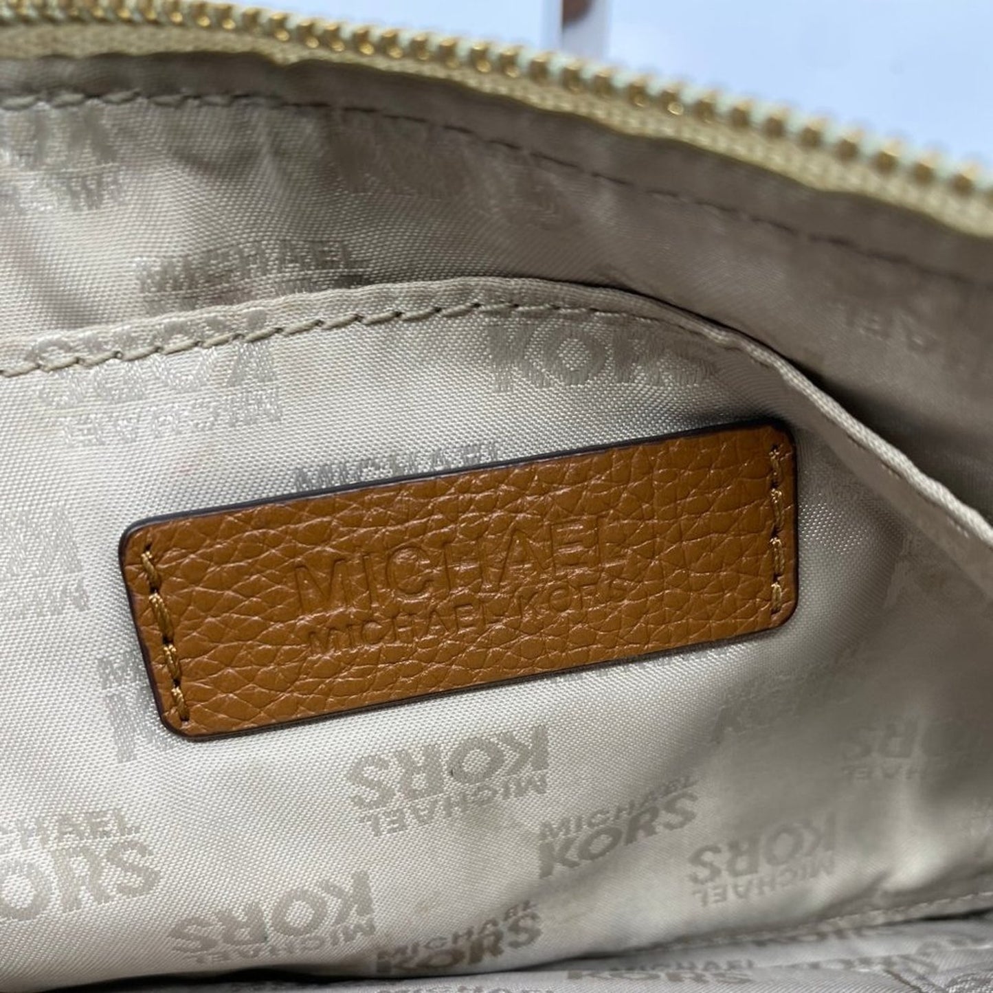 Michael Kors White Brown Grain Leather Wristlet