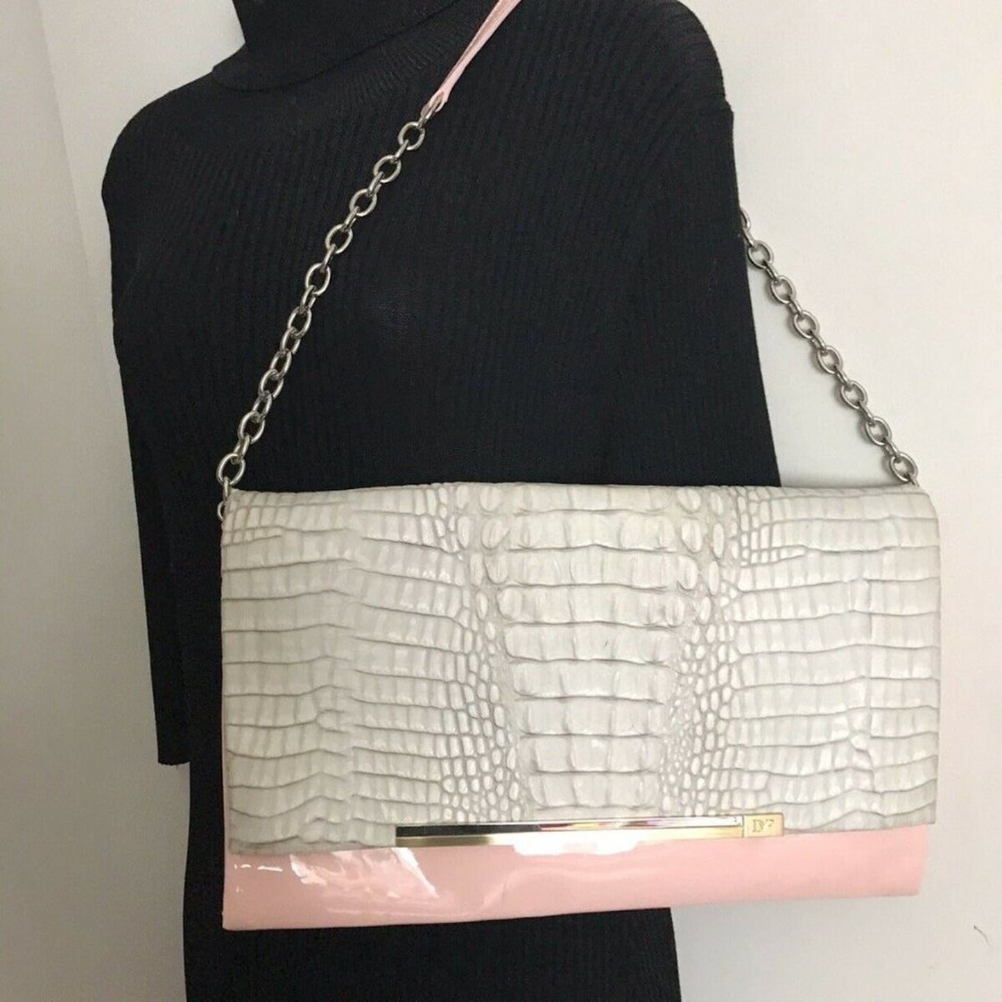 DIANE VON FURSTENBERG White Croc Embossed Shoulder