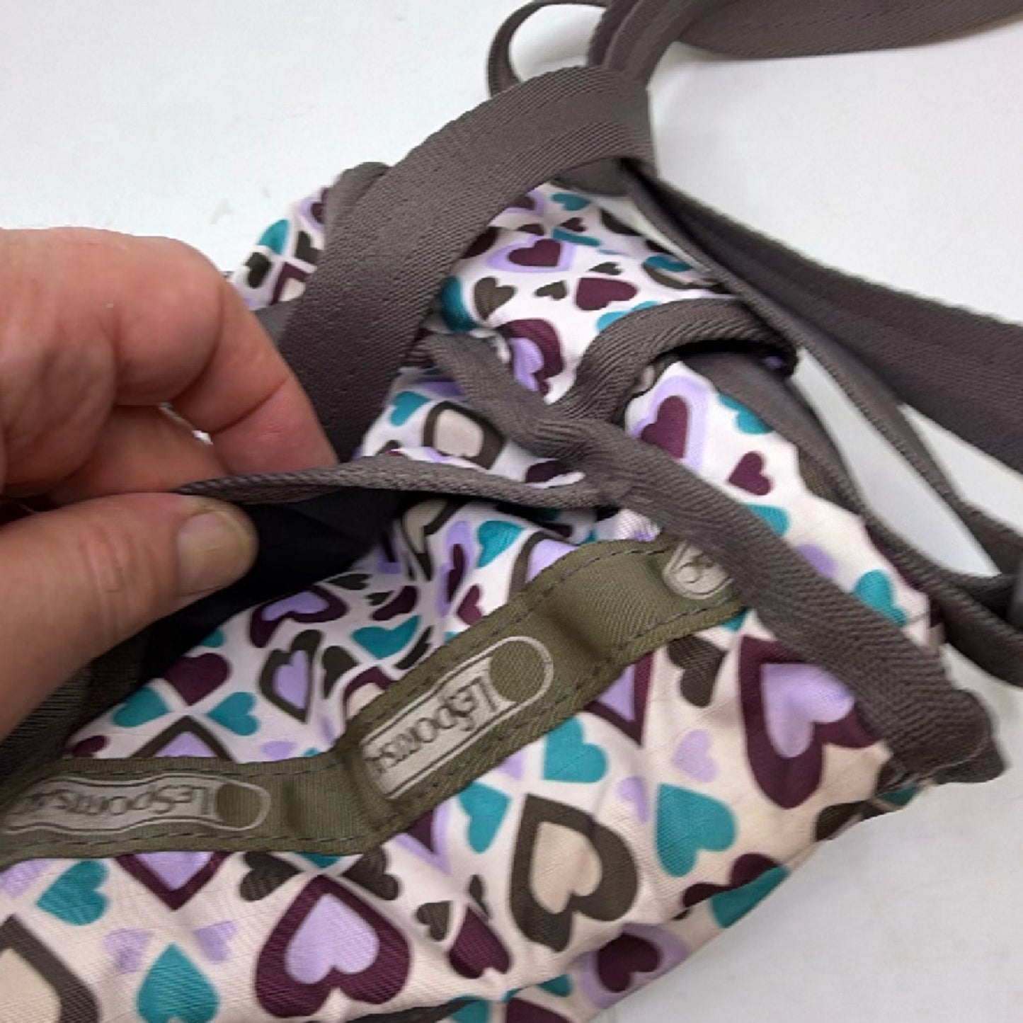 LeSportsac Deluxe Everyday Bag White Nylon Shoulder Bag