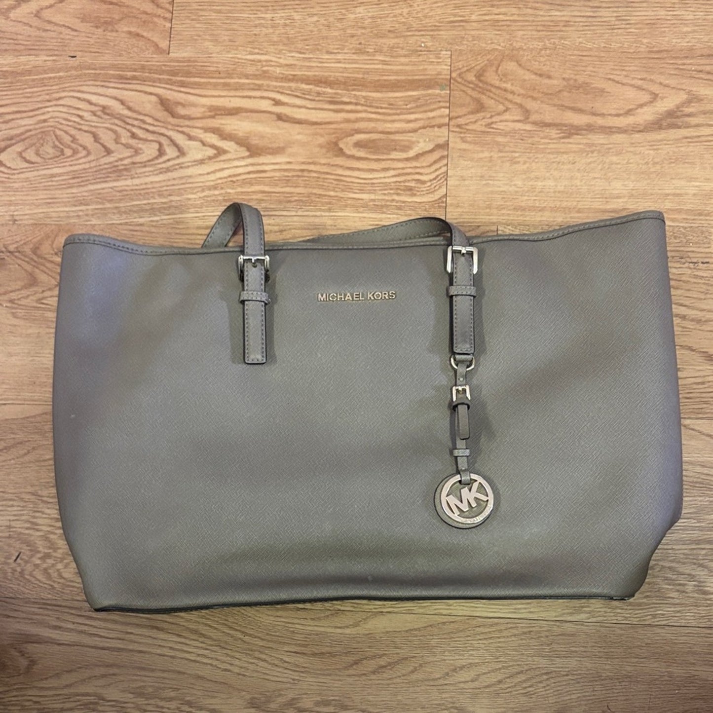 Michael Kors Elegant Gray Tote