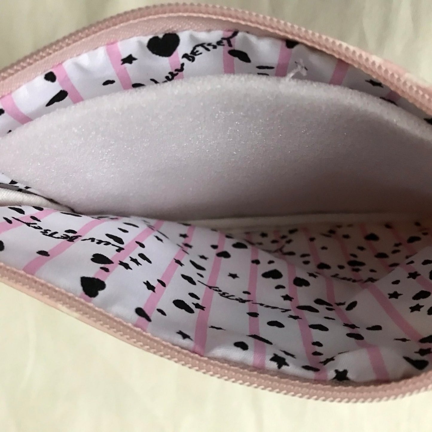 NWOT Luv Betsey Wallet