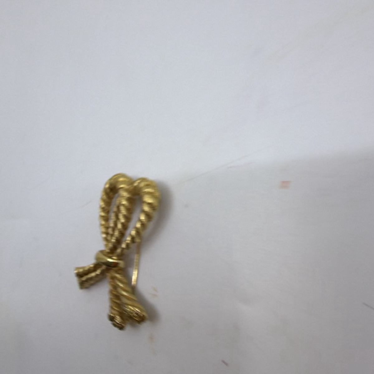 Gold Textured Rope Bow Gold-tone Metal Brooch