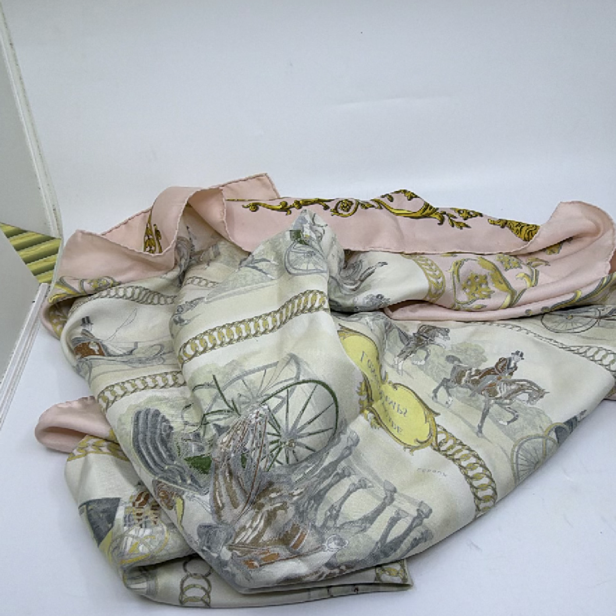 Hermès La Promenade de Longchamps Pink Silk Twill Scarf