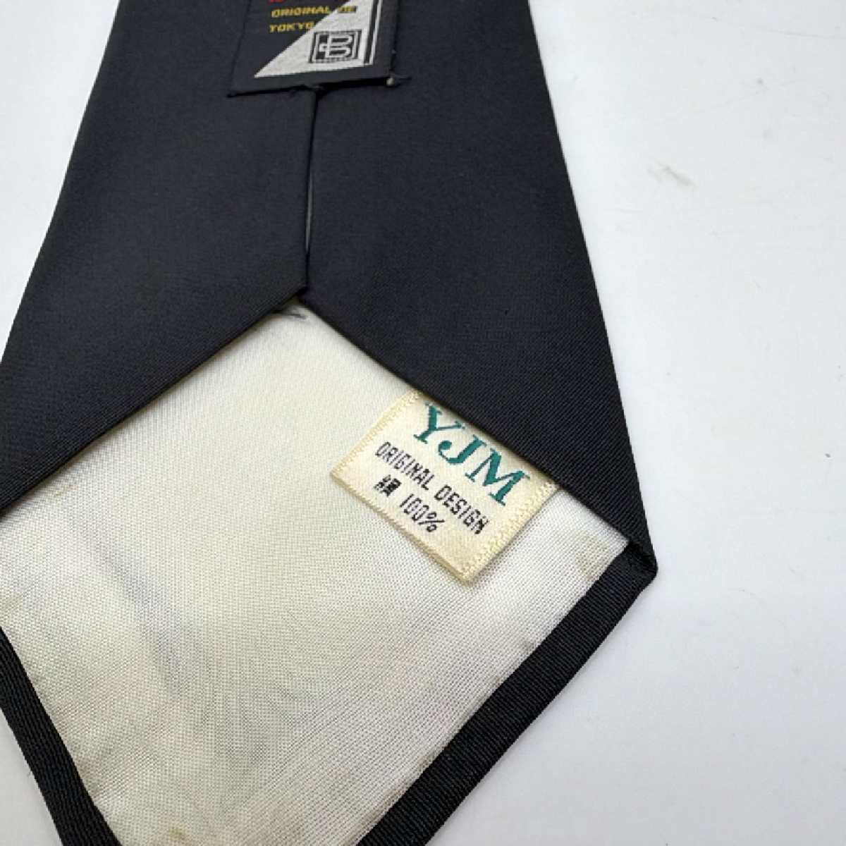 Beniyua Black Silk Necktie