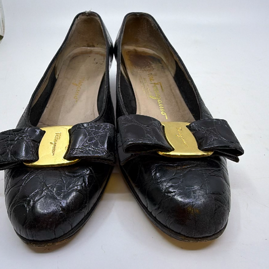 Salvatore Ferragamo Vara Black Croc-Embossed Leather 4.5C Pump
