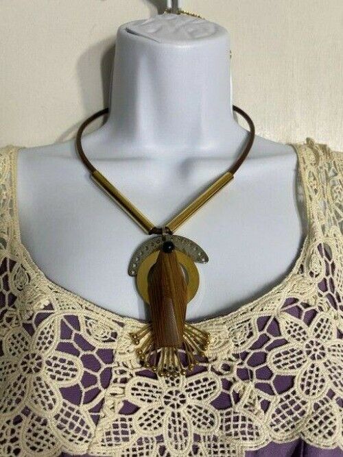 marni brown box w wooden charm necklace