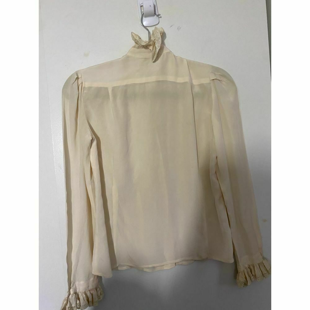 Oscar de la Renta Silk Long Sleeves Top Cream Size 6