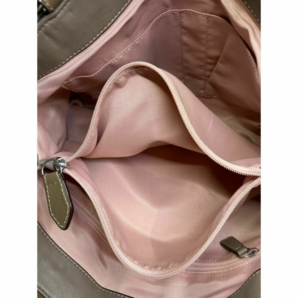 COACH Medium/ Large Leather Brown Shoulder Bag
