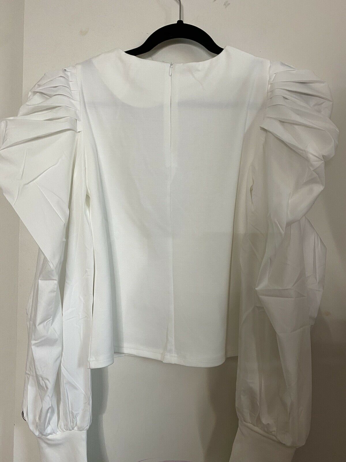 GRACIA NWT! White Ruffled LS top S/M/L