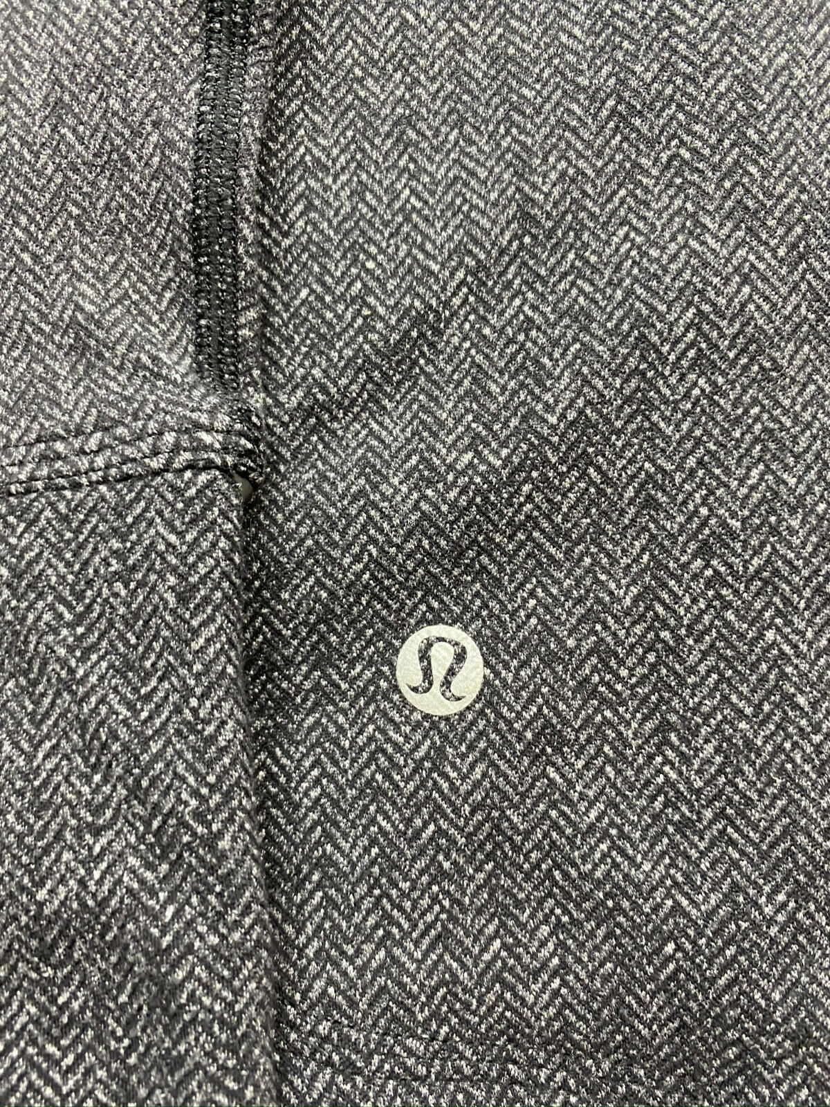 LULULEMON Womens Gray Long Sleeves Stylish Fleece Sweater Size: 4