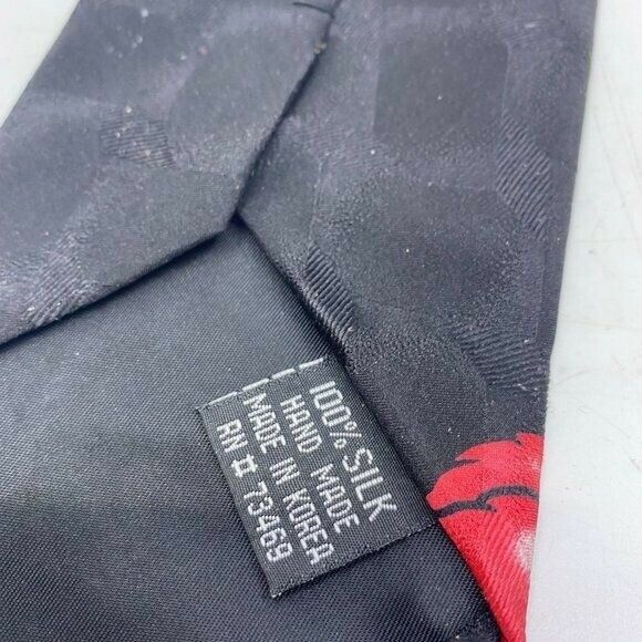 Looney Tunes Mania Elmo Tie