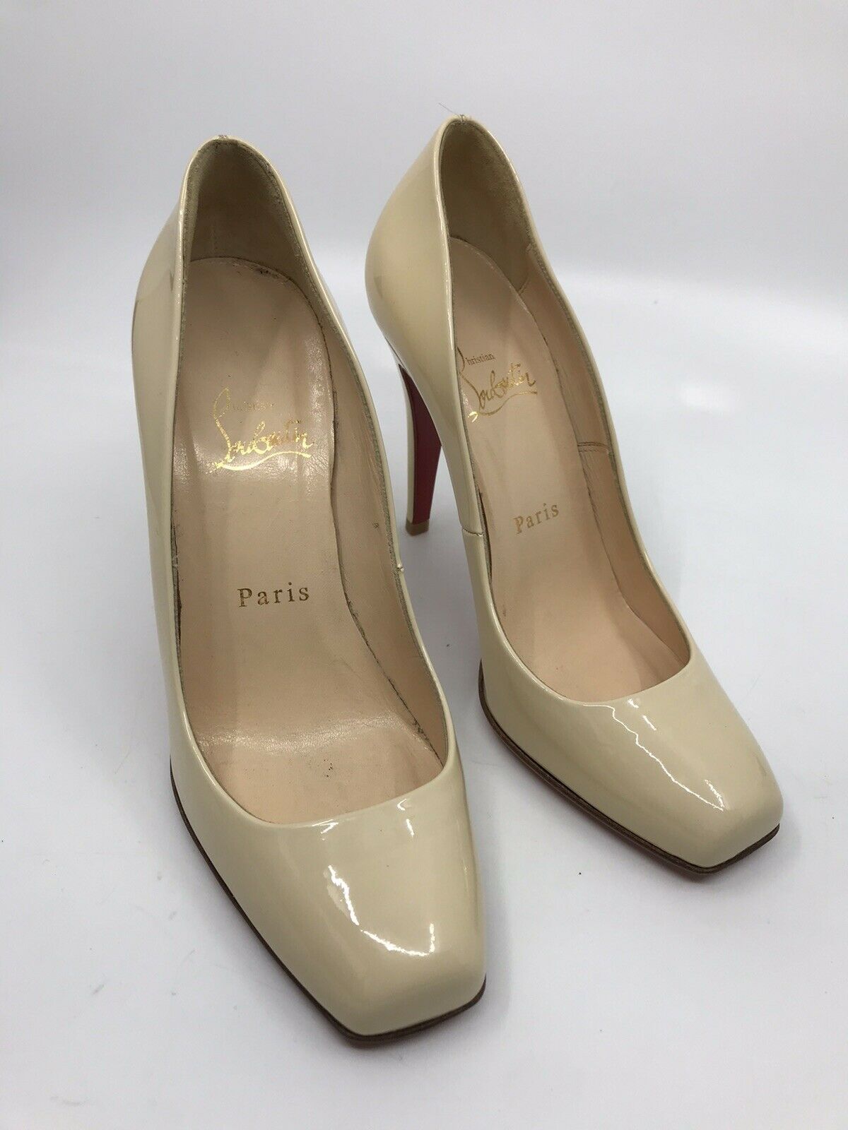 CHRISTIAN LOUBOUTIN Beige Patent high heel classic pumps 37