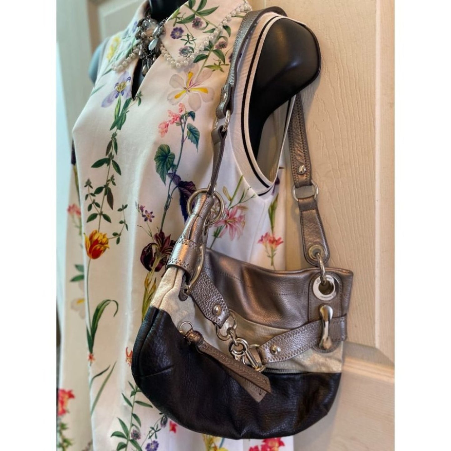 B. Makowsky Gray Cream Black Shoulder Mini Bag