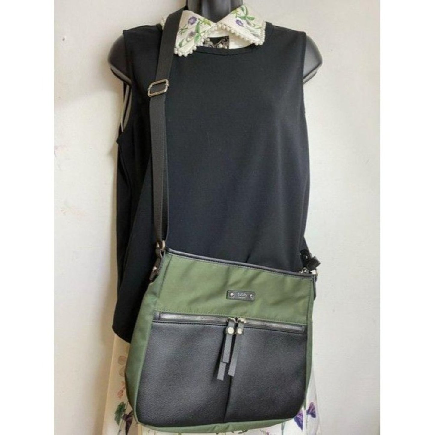 tutilo black green nylon cross body bag