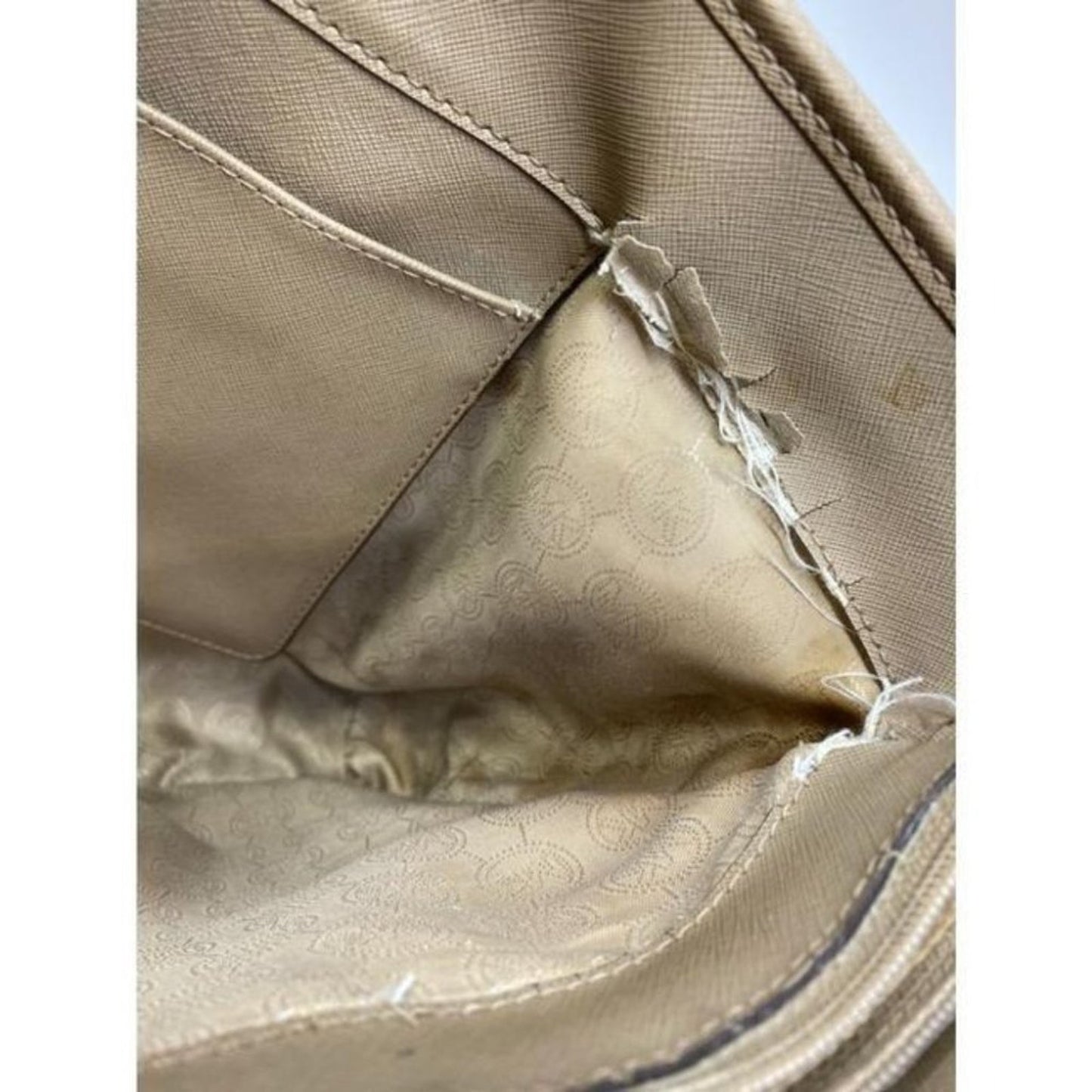 MICHAEL KORS Tan Saffiano Leather Jet Set Tote Bag