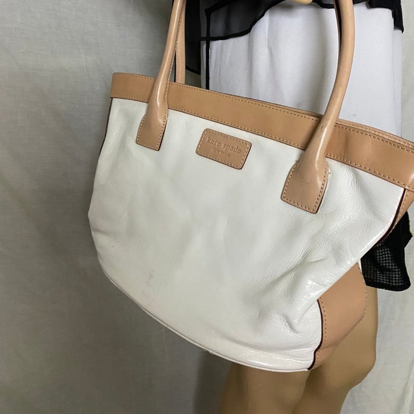 Kate Spade White Tan Leather Medium Size Handbag