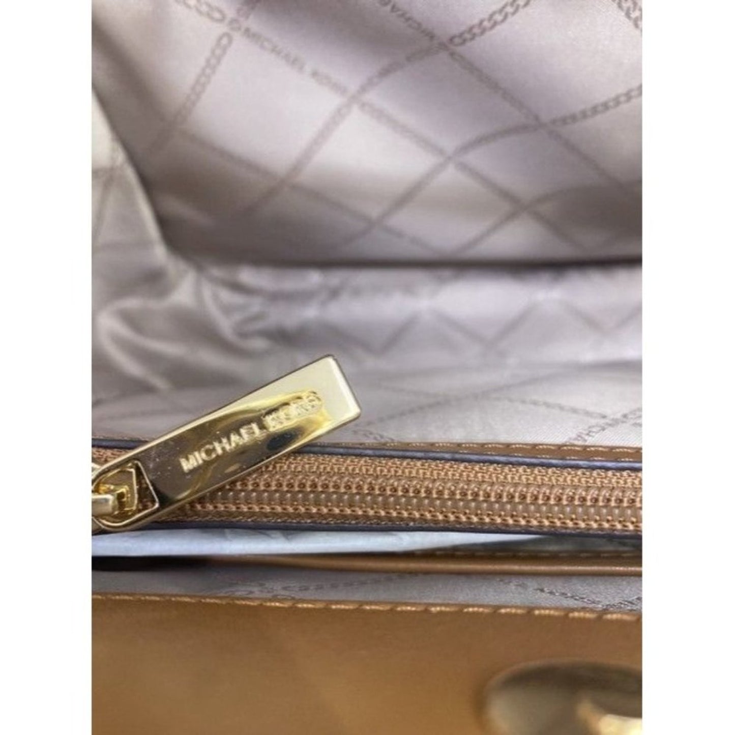 Michael Kors Newbury Medium Chain Vanilla Acorn Pebbled Leather Shoulder…