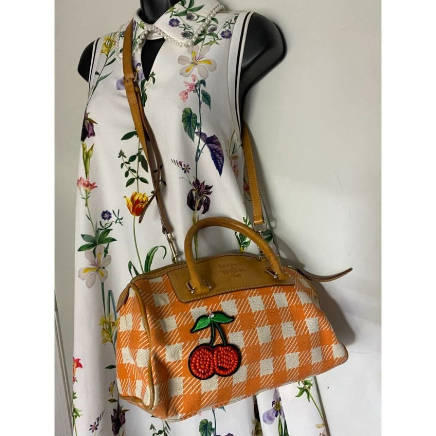 DOONEY & BOURKE Orange White Tote Crossbody Bag