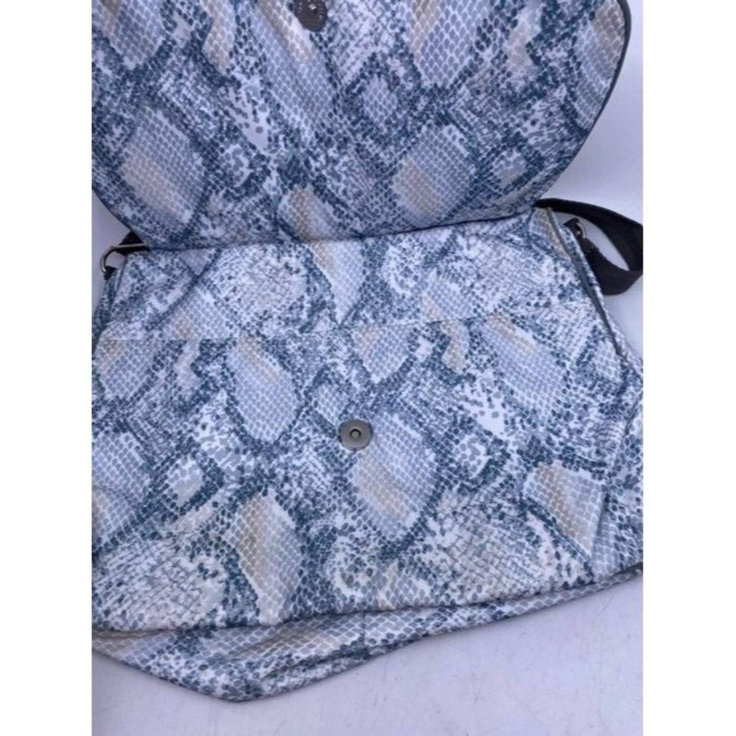 Lesportsac Unique Snake Design Multicolor Nylon Sh
