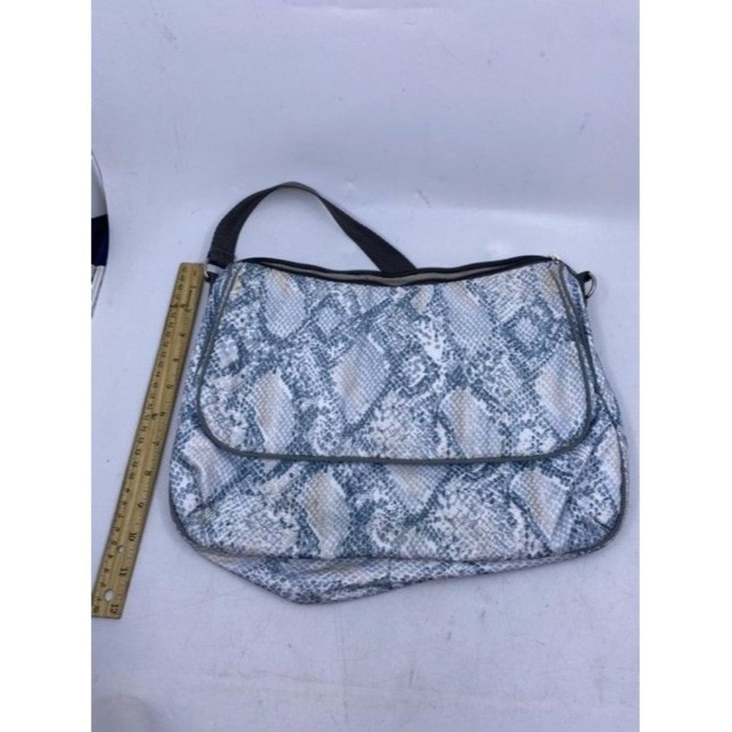 Lesportsac Unique Snake Design Multicolor Nylon Sh