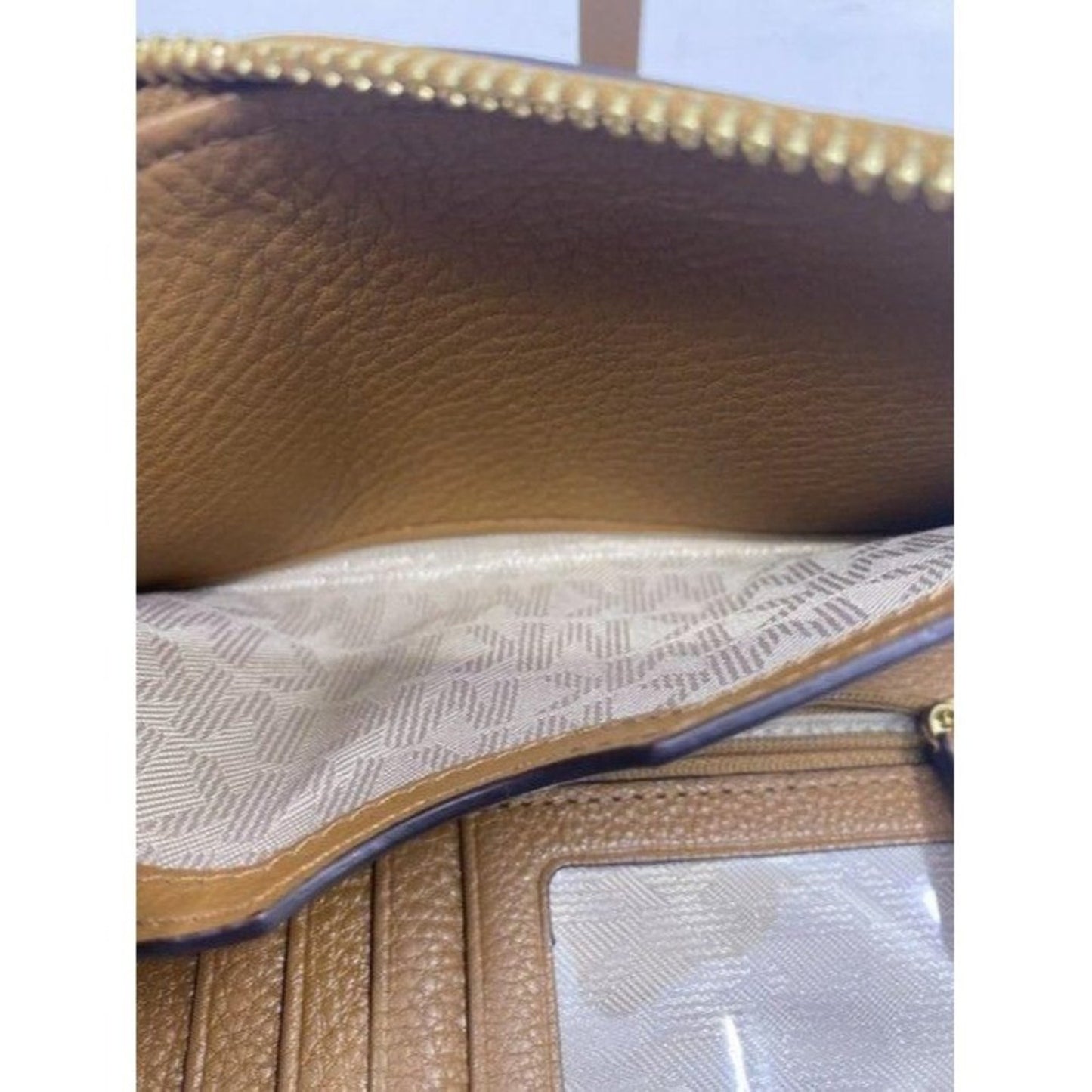 Michael Kors Soft Device Card Coin And Id Holder B