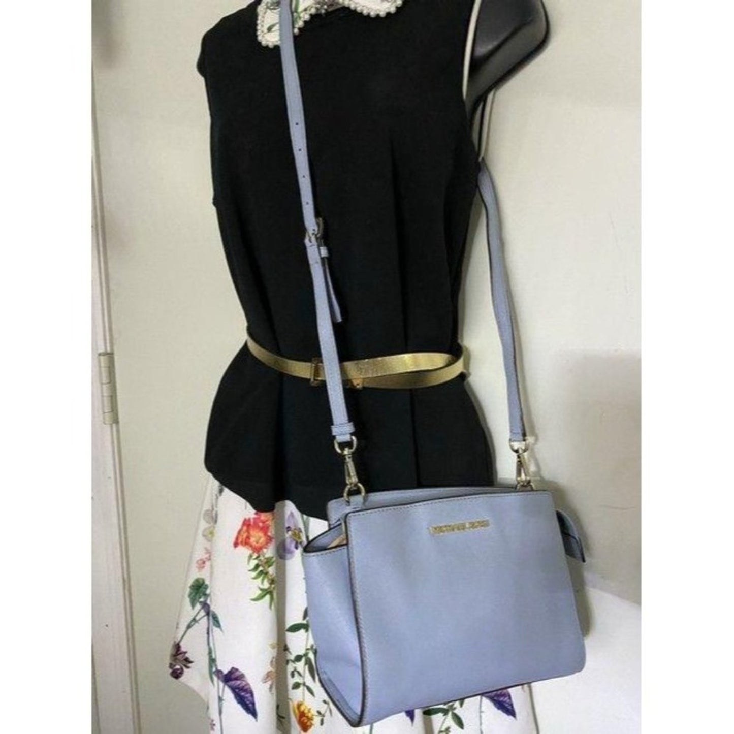 michael kors small blue cross body bag