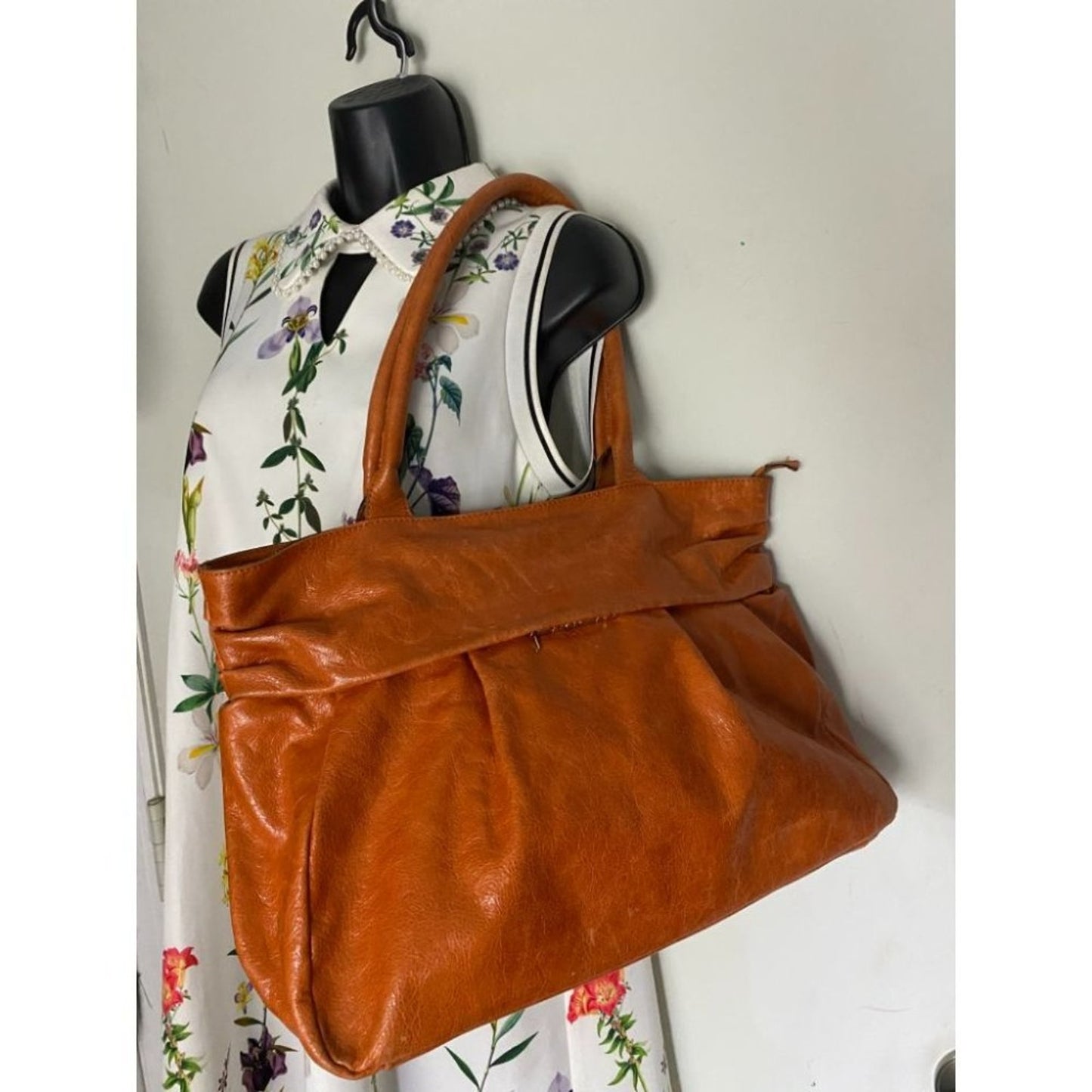 Dimoni Women's Orange Leather Handbag