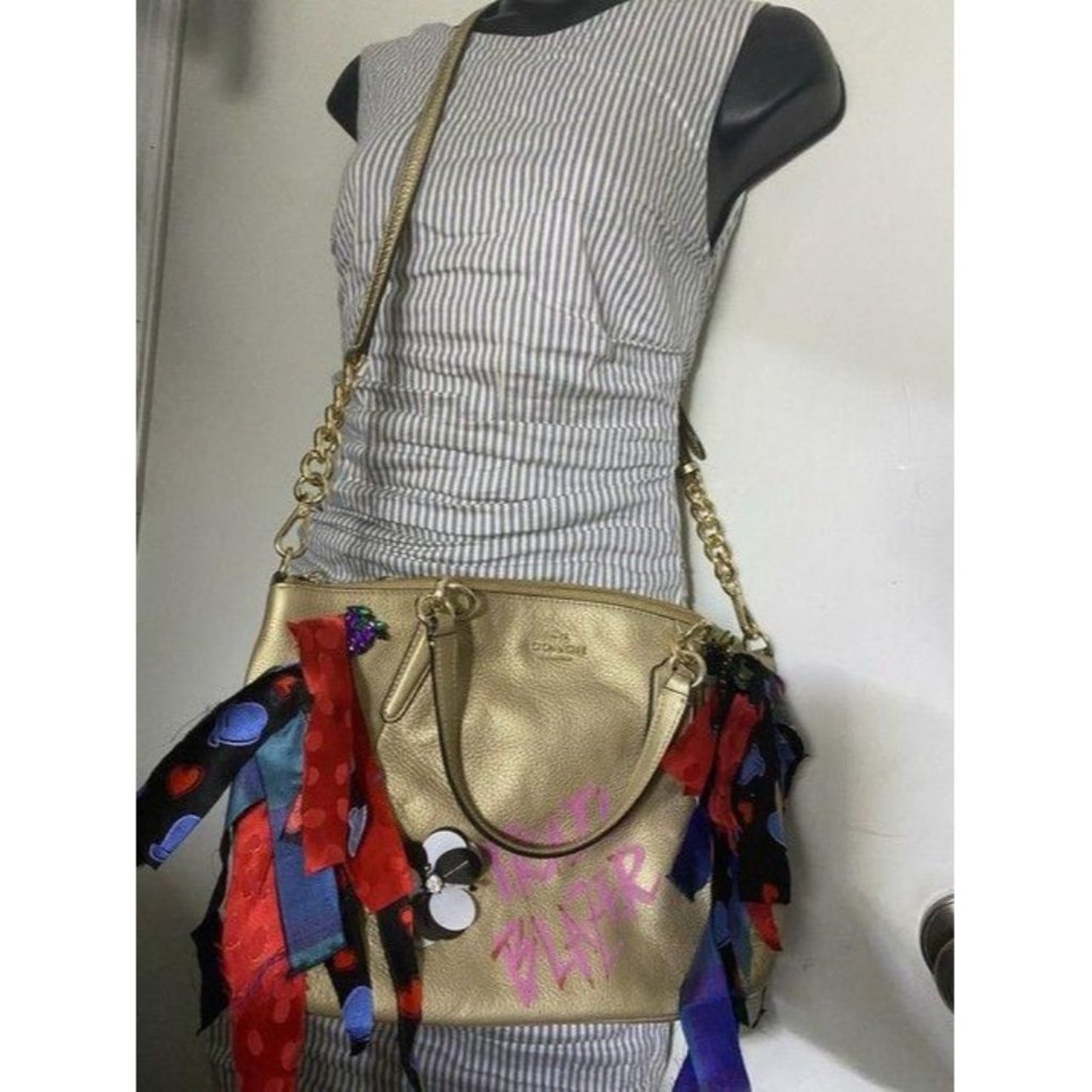 Coach w hand shoulder customized by me w applique