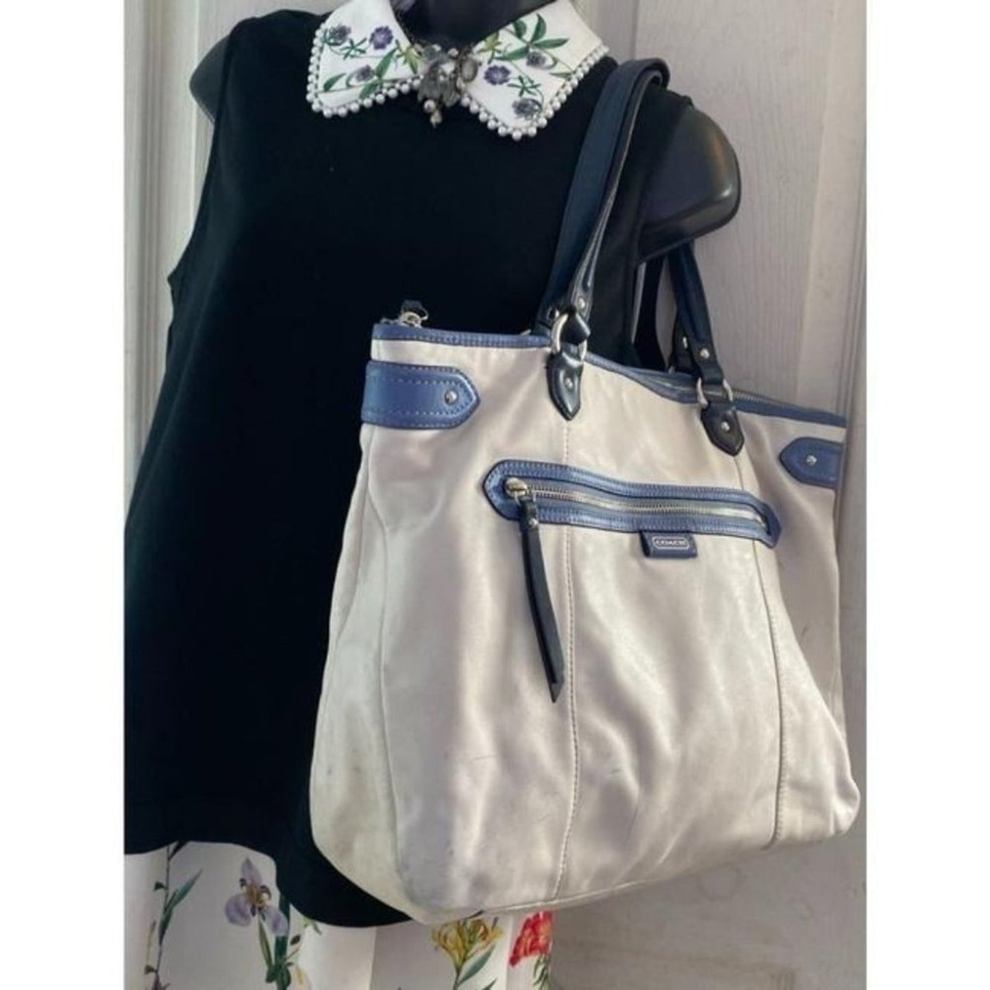 COACH XL White Blue Leather Shopping Tote Bag