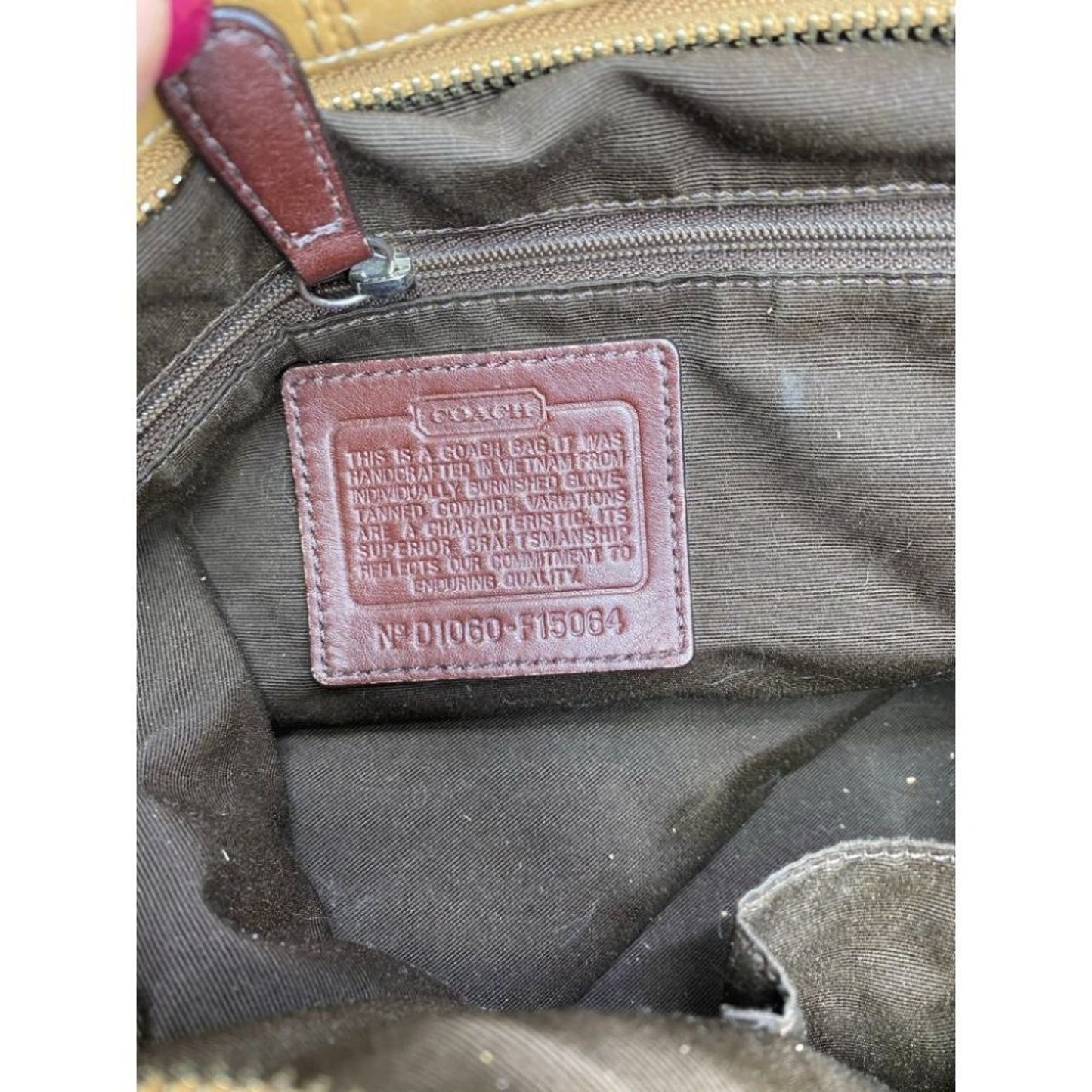 COACH Medium/ Large Leather Tan Shoulder Bag