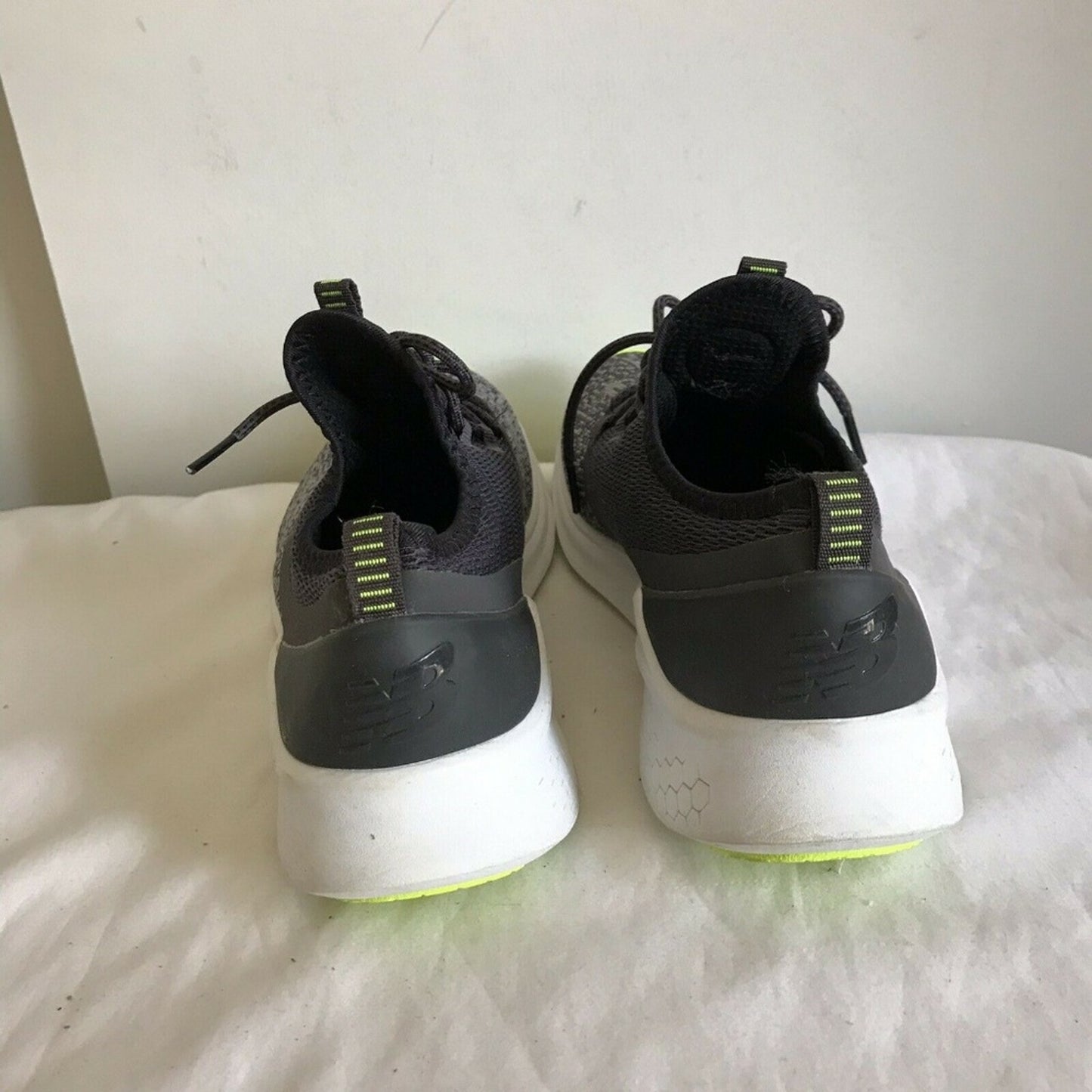 New Balance Sneakers Mens Size 9