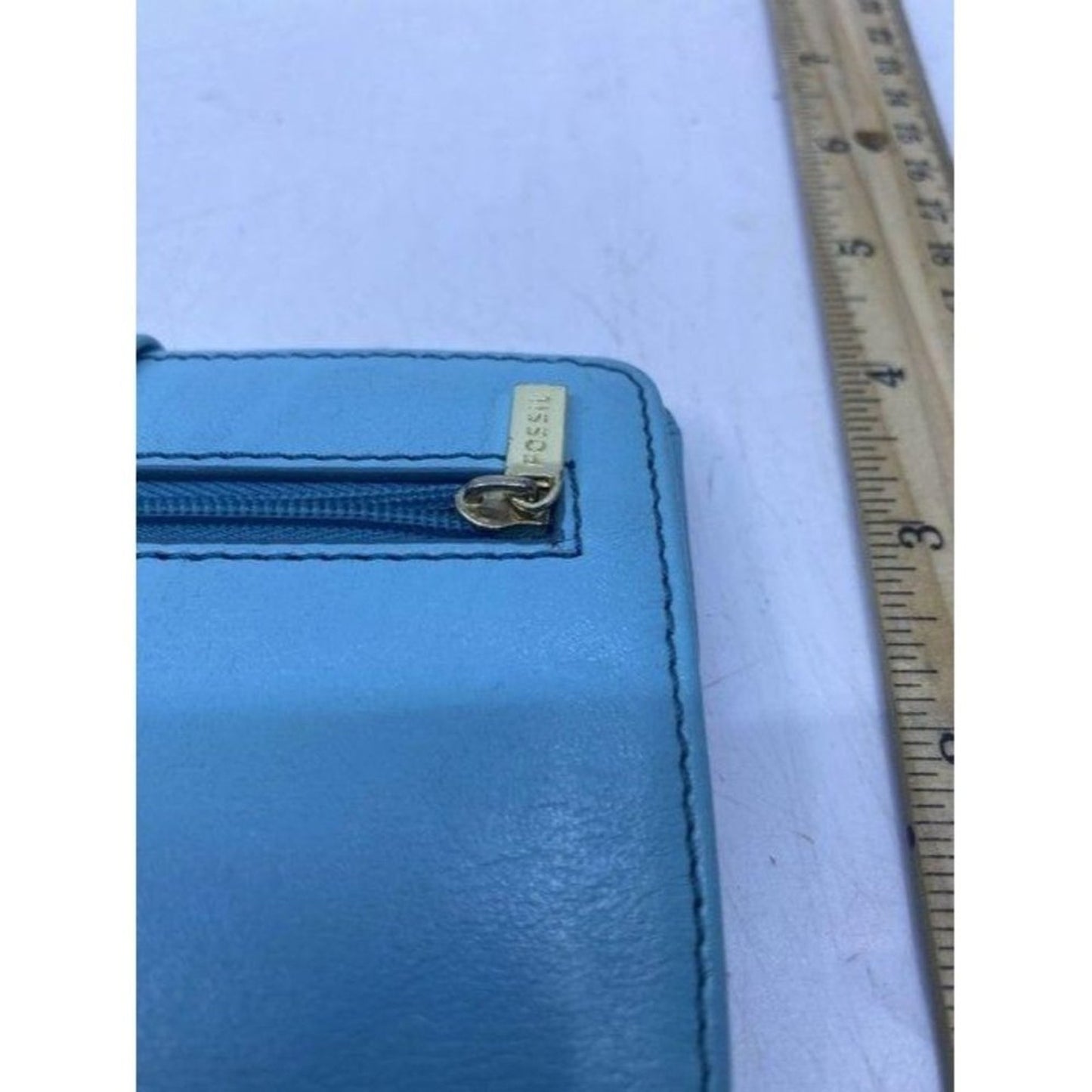 Fossil Blue Leather Large Card Id With Expandable
