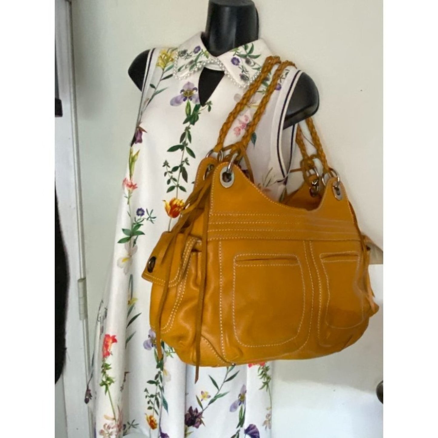 Sondra Roberts Orange Leather Shoulder/ Handbag