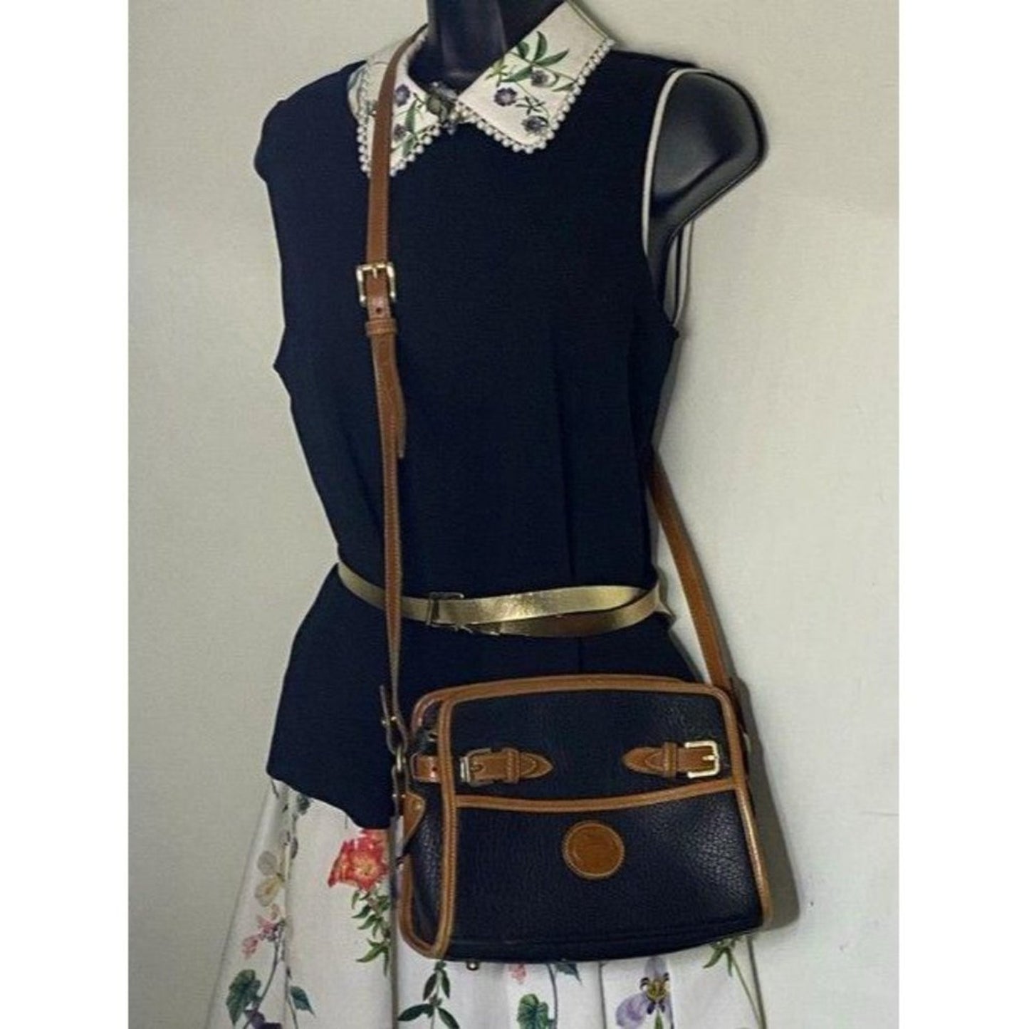 dooney and bourke vintage classic brown black leat