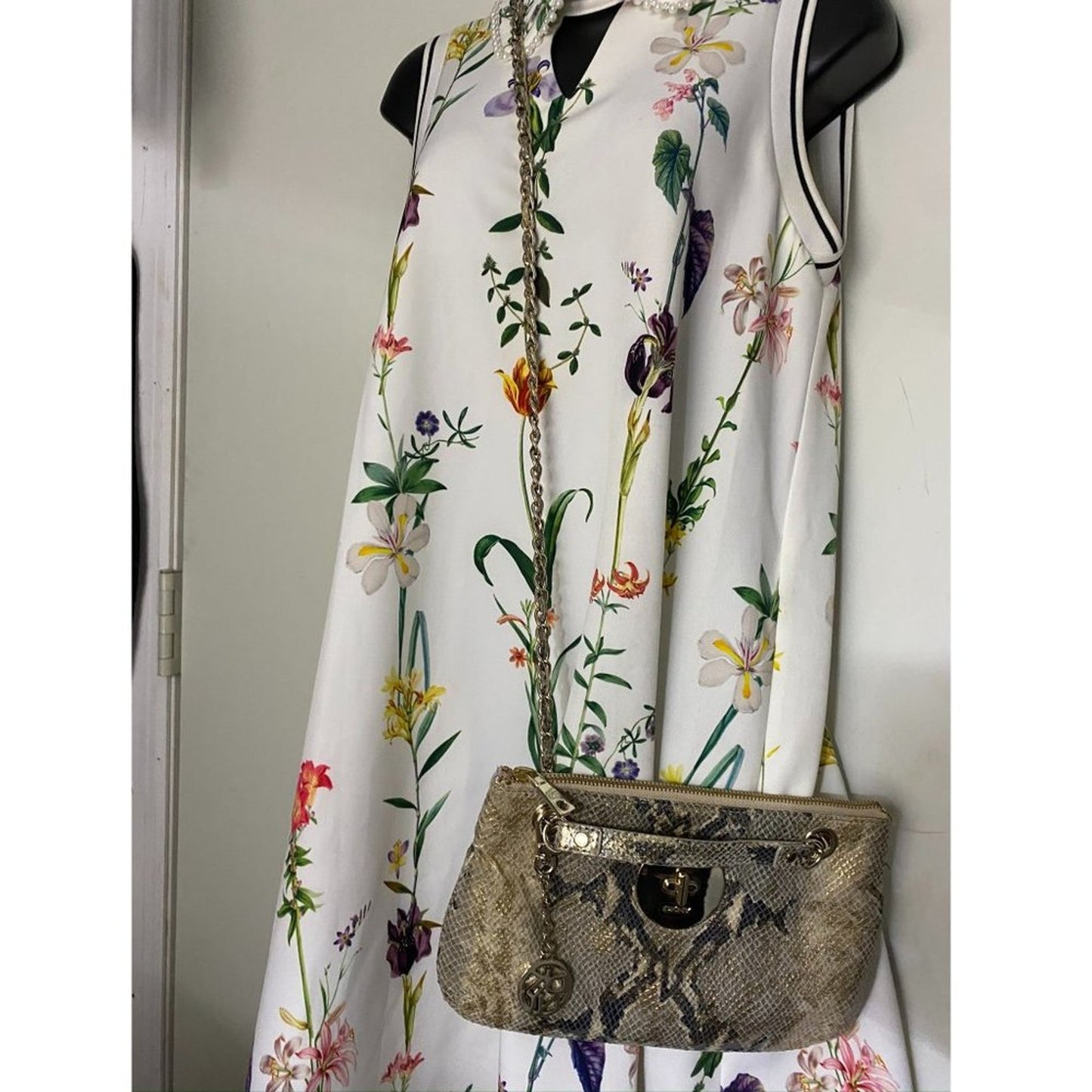 DKNY Golden Women Shoulder Bag