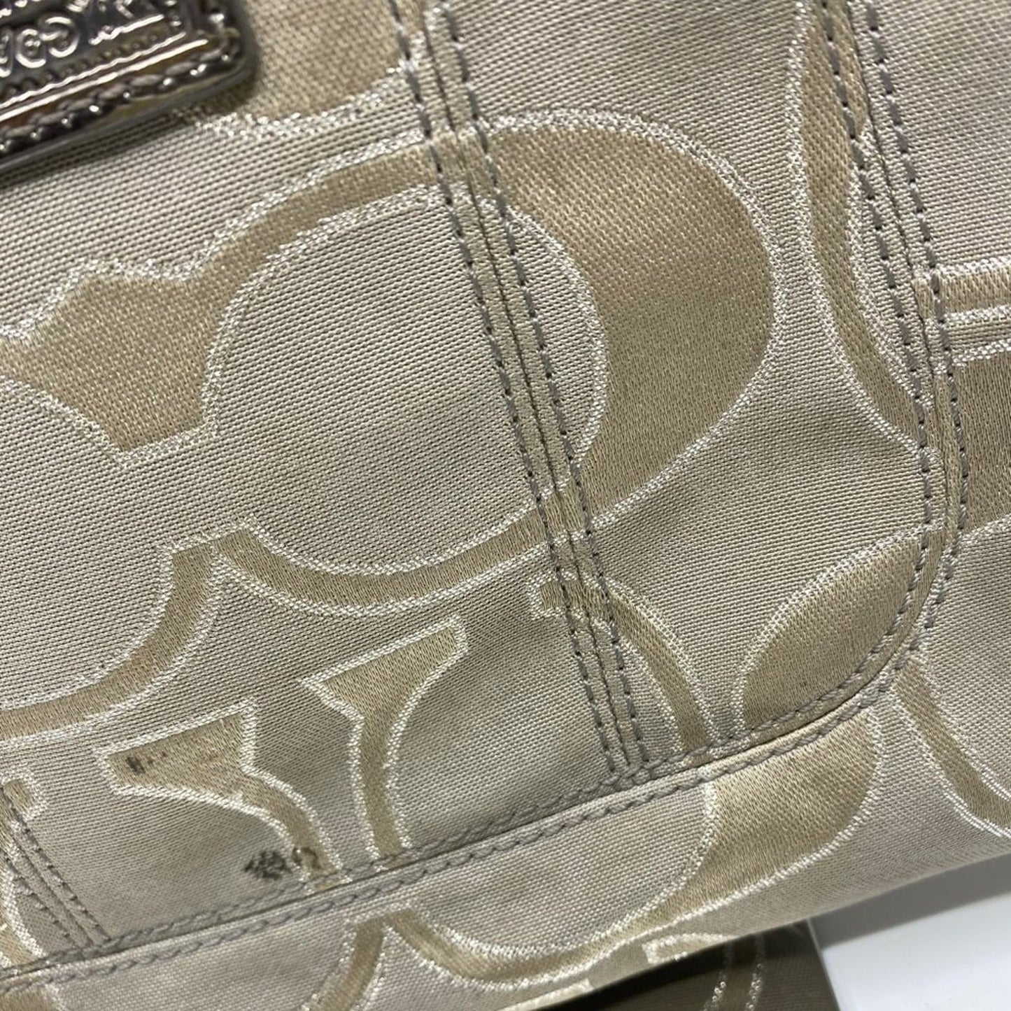 COACH M Size Tan Signatur Jacquard Fabric Handbag