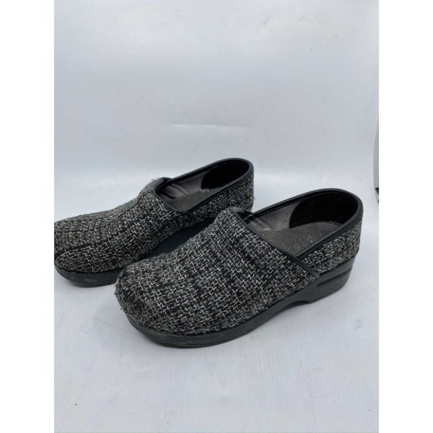 Dansko Black Gray Unisex Mules/Clogs Size 37