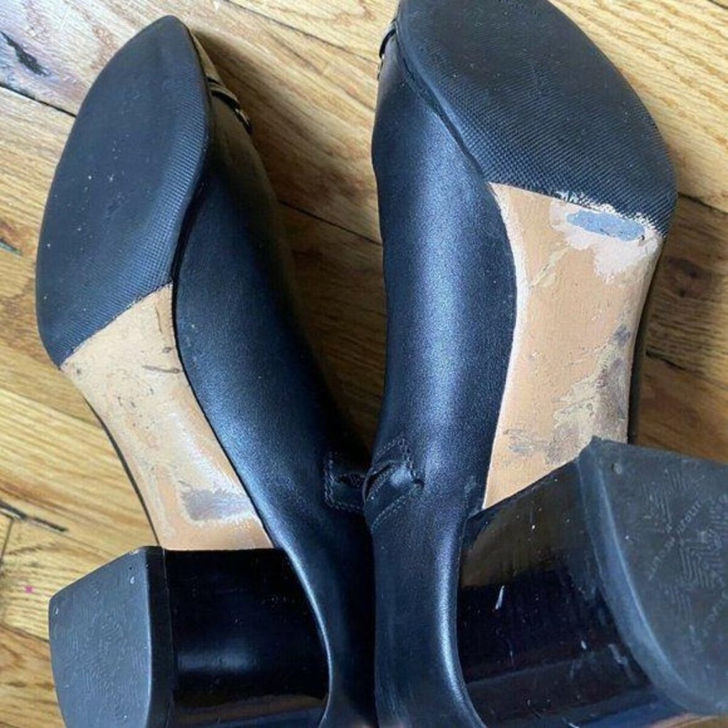 Msrp$730 SALVATORE FERRAGAMO Booties W/ Gold signa
