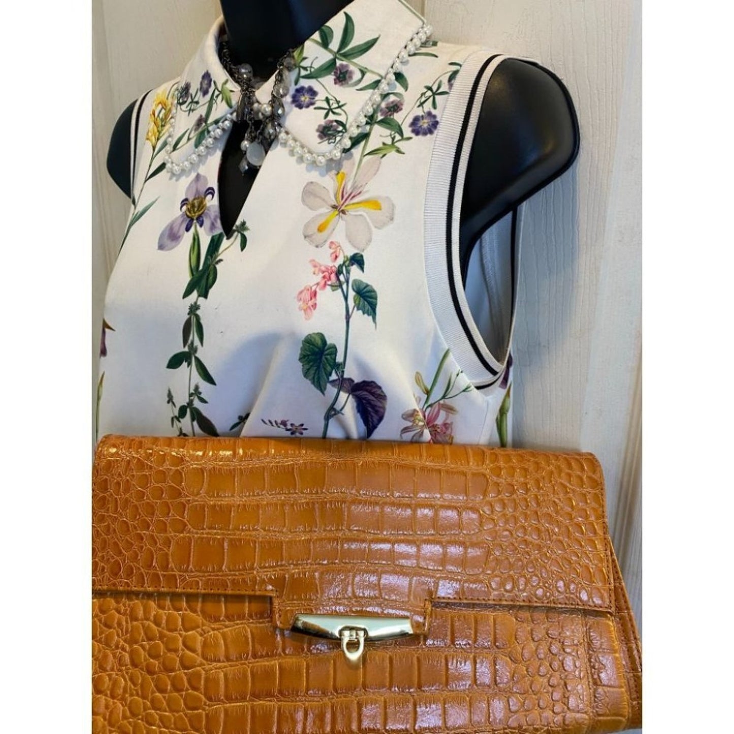 Muska Milano Orange Vintage Leather Handbag