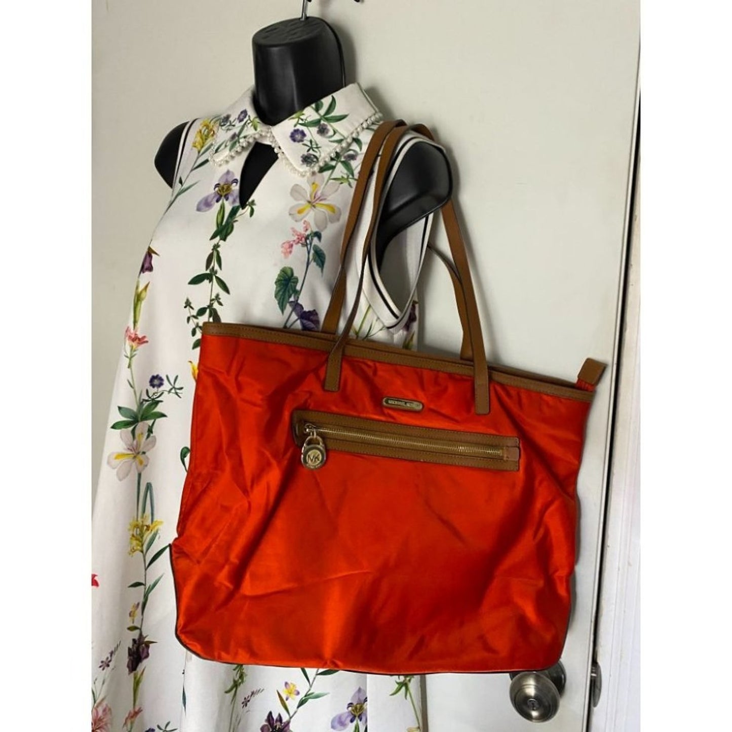 Michael Kors Nylon Red Shoulder Tote Bag MD to LG
