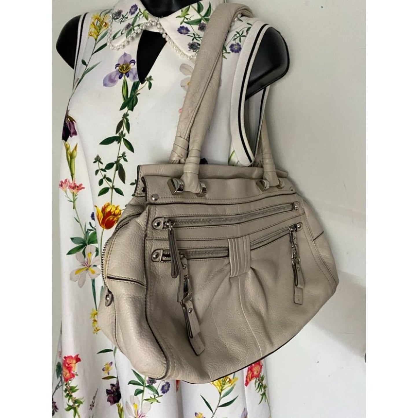 B. makowsky Cream Leather Shoulder Bag