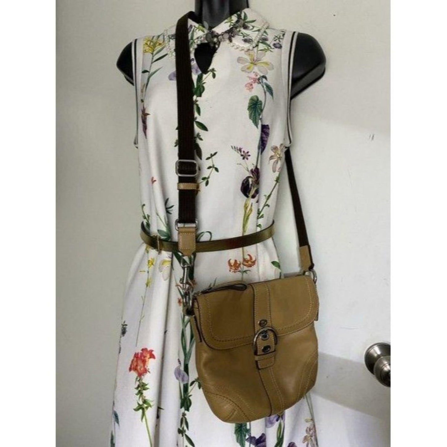 coach small tan leather cross body bag