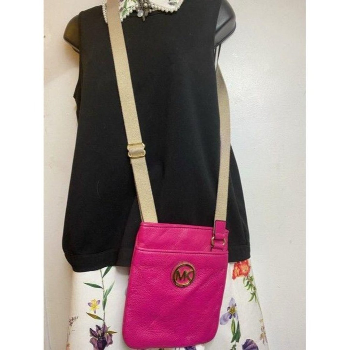 michael kors small pink cross body bag