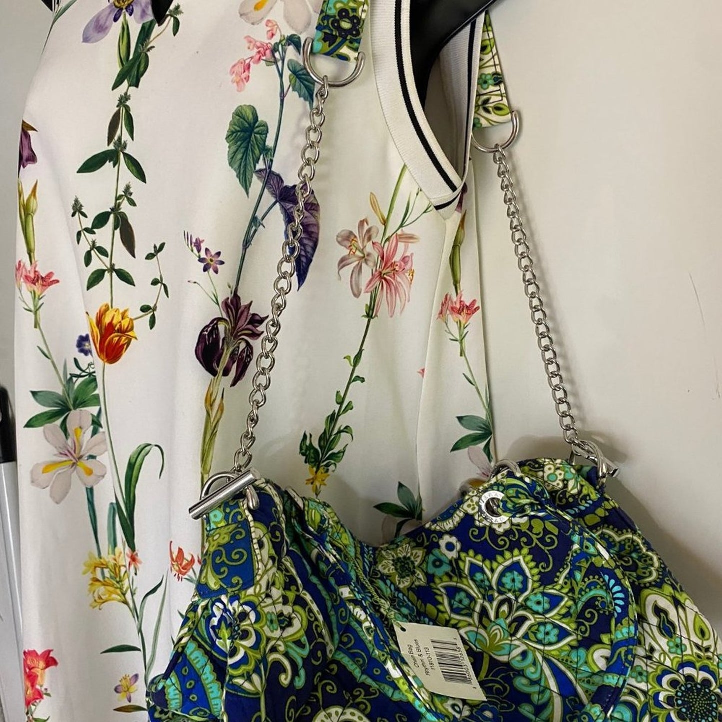 NWT!  Vera Bradley Chain Bag Rhythm & Blues