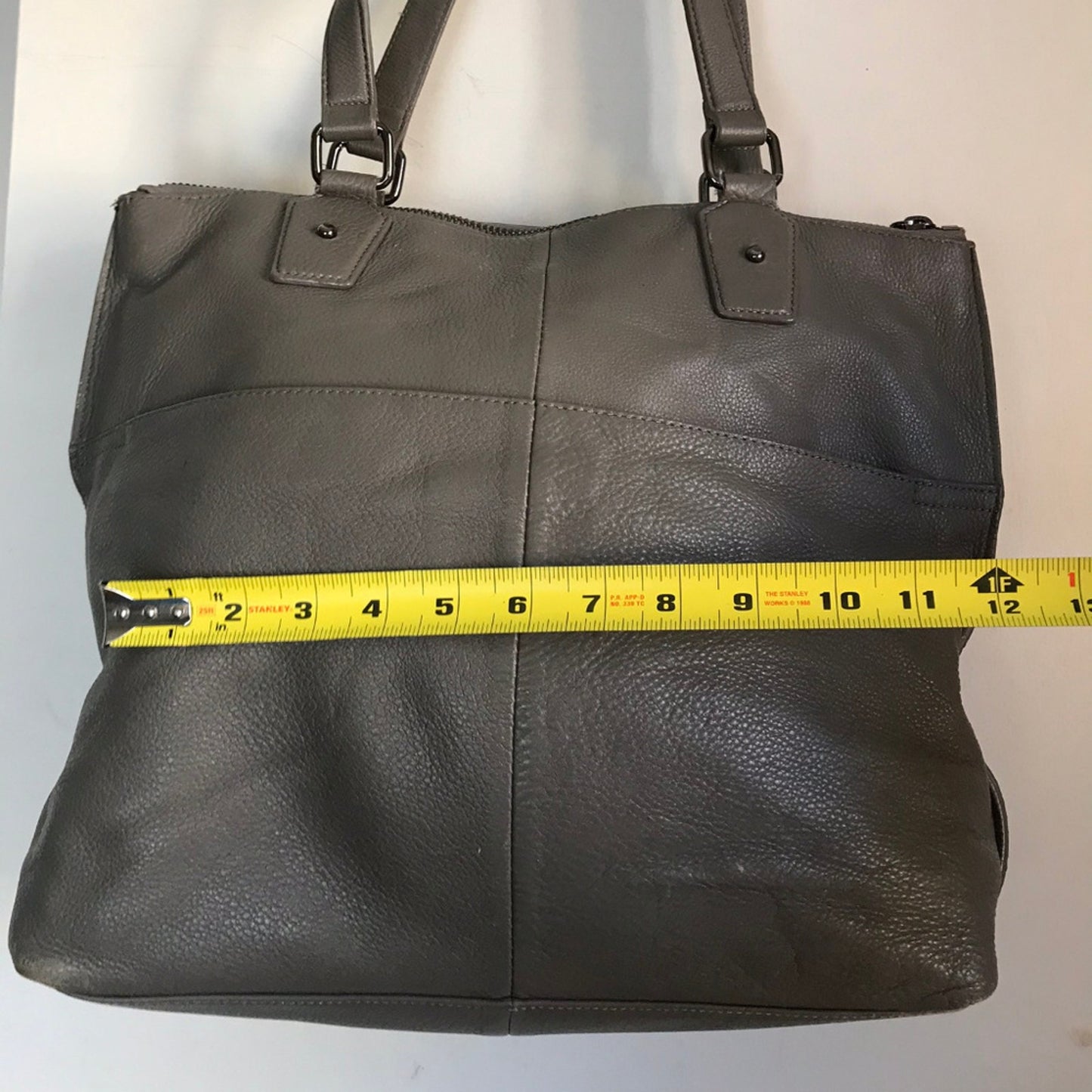 Kenneth Cole Gray leather Handbag MSRP $170