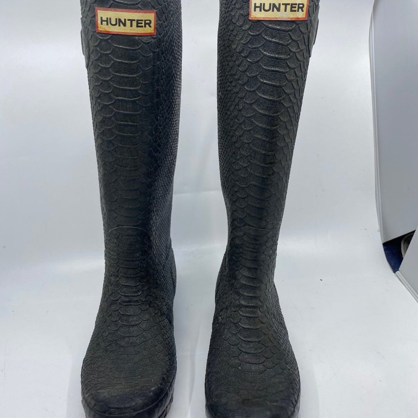 Unisex Hunter Snake Embossed Boots Size US 6M/7F
