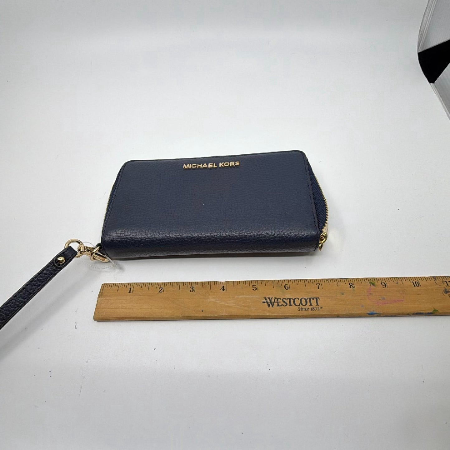 Michael Kors Jet Set Travel Continental Blue Pebbled Leather Wallet